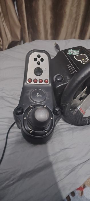 Игровой руль Logitech g 27