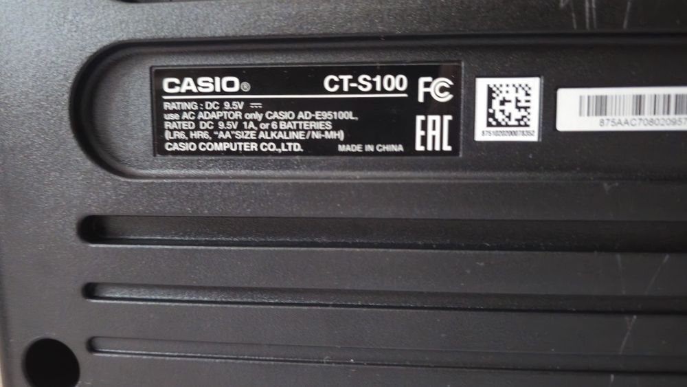 Продается синтезатор CT-S100