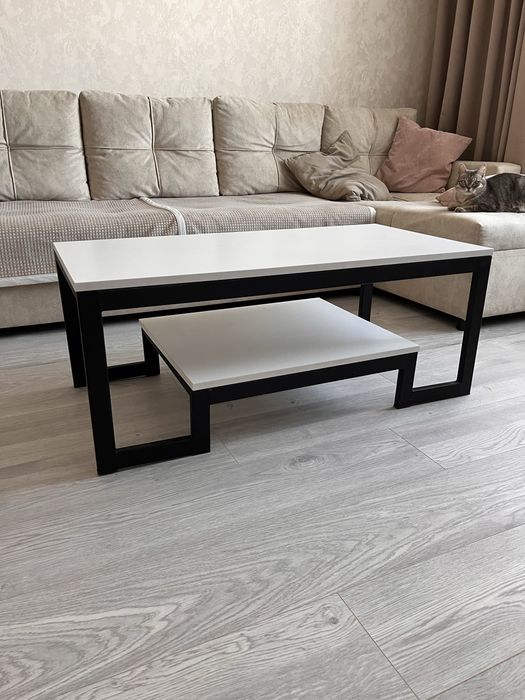 Журнальный столик