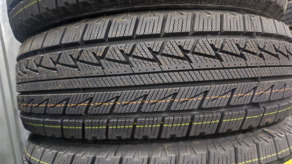 Продам шины 215/65/16 Новые