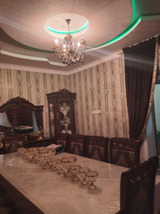 Uy sotiladi, srochno