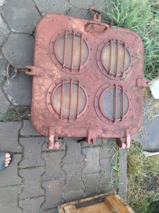 Люк для канализаций и тд продам