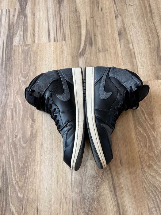 Jodan 1 Mid Black & Grey - Primul batch din Romania