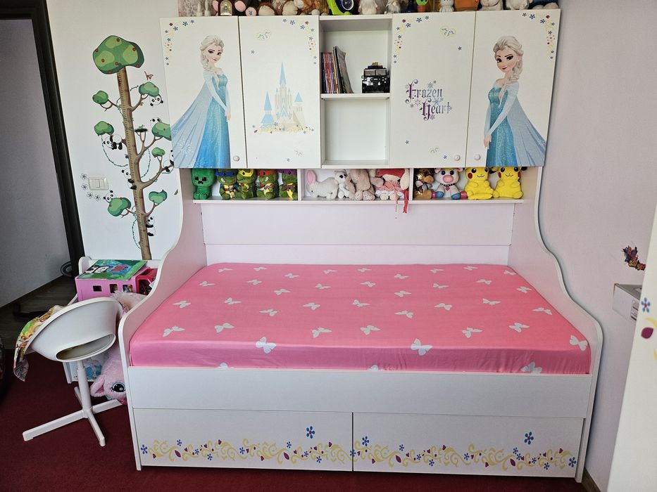 Mobila pentru fetita