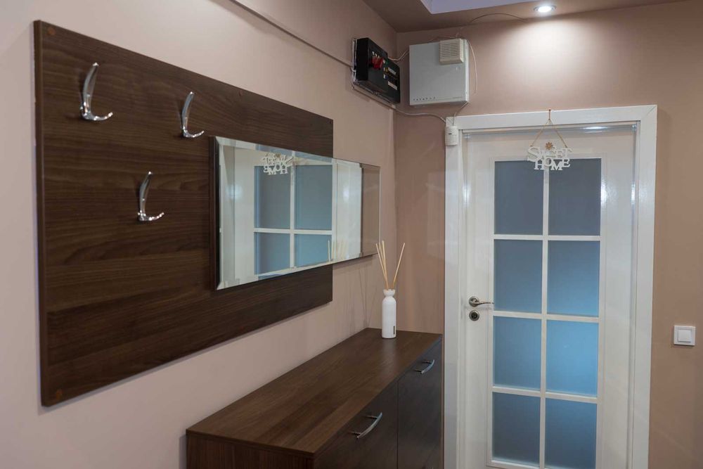 Продава се Четиристаен апартамент в Добрич, Христо Ботев - 98 кв.м за 1072 €/кв.м - Снимка #23