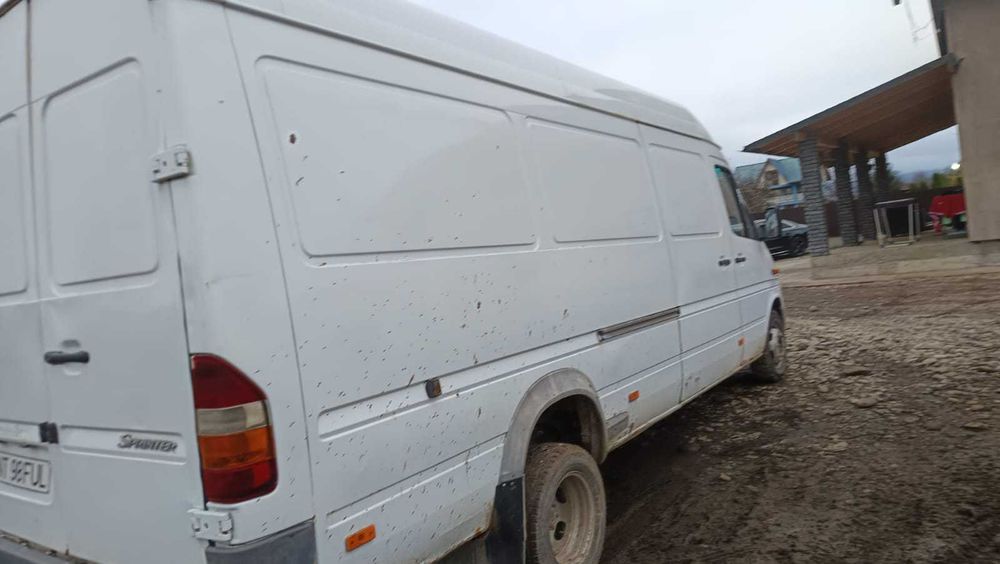Mercedes Sprinter 411