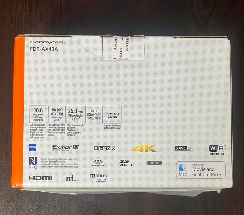 Продавам Цифрова видеокамера Sony FDR-AX43A