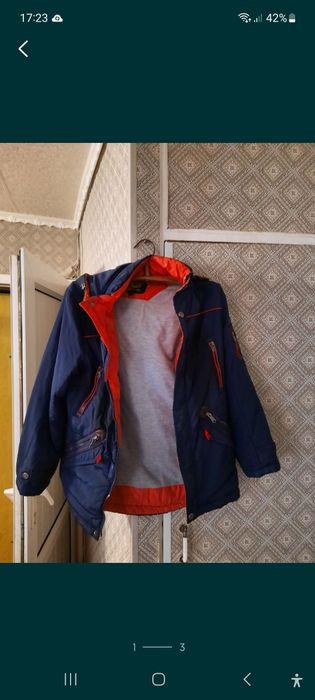 Продам куртку демисезонная.