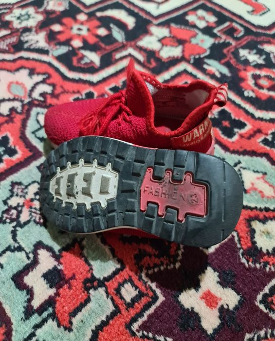 Детские кроссовки 23 р.