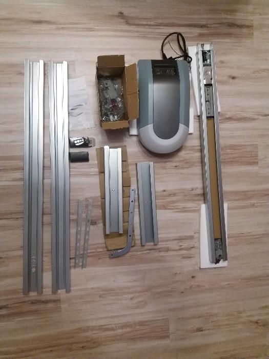 Автоматика / двигател / мотор за гаражна врата с верига. Летящо крило