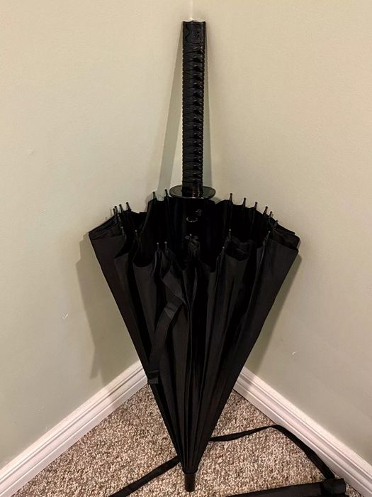 Umbrela tip sabie de samurai