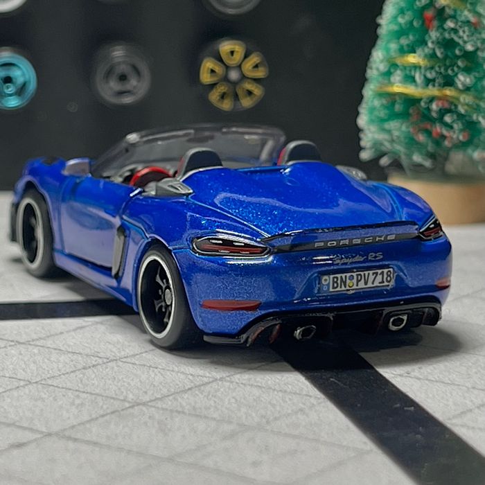 Porsche 718 Spyder Matchbox Moving Parts