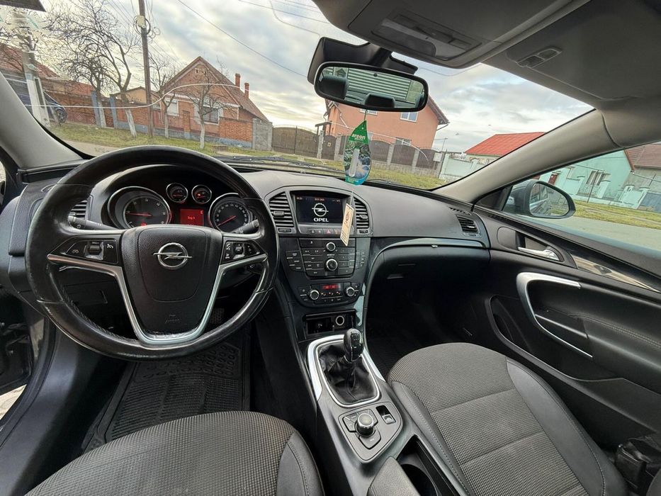 Opel insignia 2011