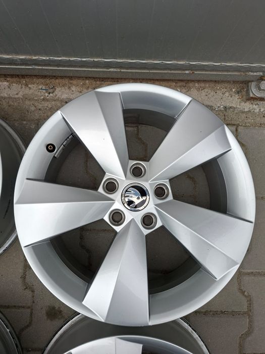 Jante Originale Skoda 17 5x112 Octavia Superb Karoq Yetti etc