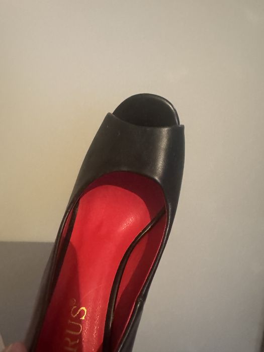 Продам туфли. Кожа. Новая