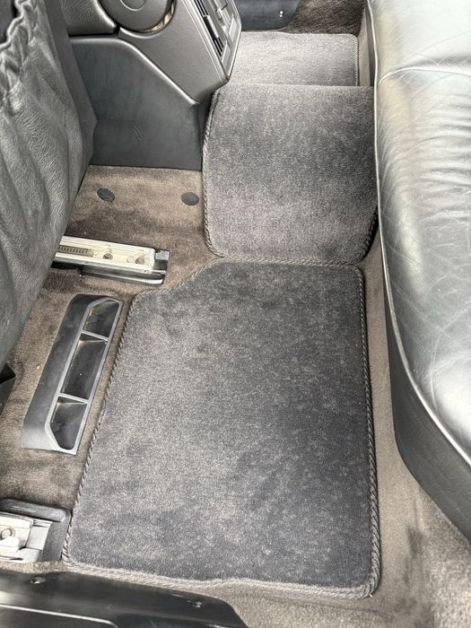 Ворсовые ковры на Mercedes W140