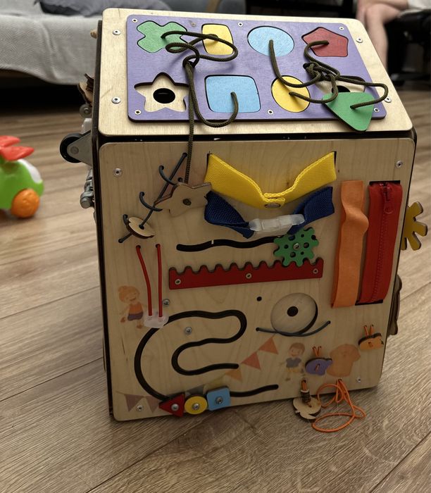 Бизидом бизиборд