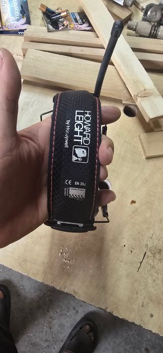 Casti protectie cu radio Howard Leight