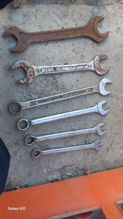 Ключ гаечные  большие Ключи