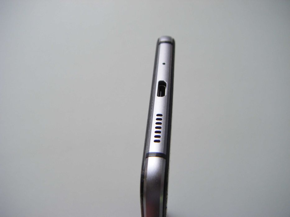 Телефон Huawei P10 lite