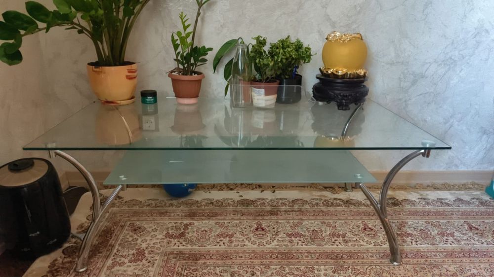 Журнальный столик