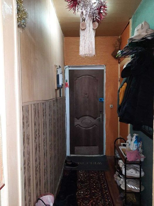 СВОЯ Продаётся ХАМЗА/Чиланзар-3кв 2-комн.1-этаж 4-этажки 63500у.е