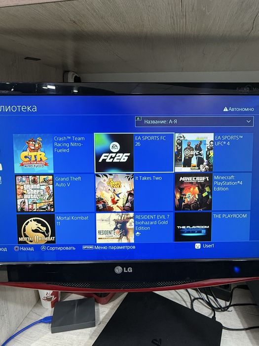 Plesteshin 4 sotiladi 512Gb o'yinlari bilan holati ideal