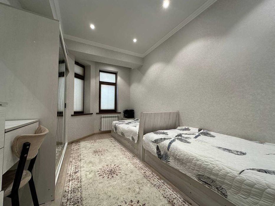 ЖК Dream House ул.Кичик Бешагач 4-комн 6/10 110 м² евроремонт меб/тех