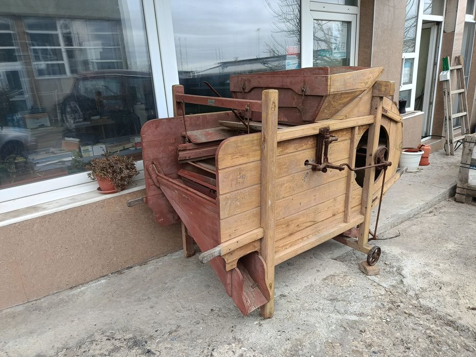 Старинна дървена веялка
