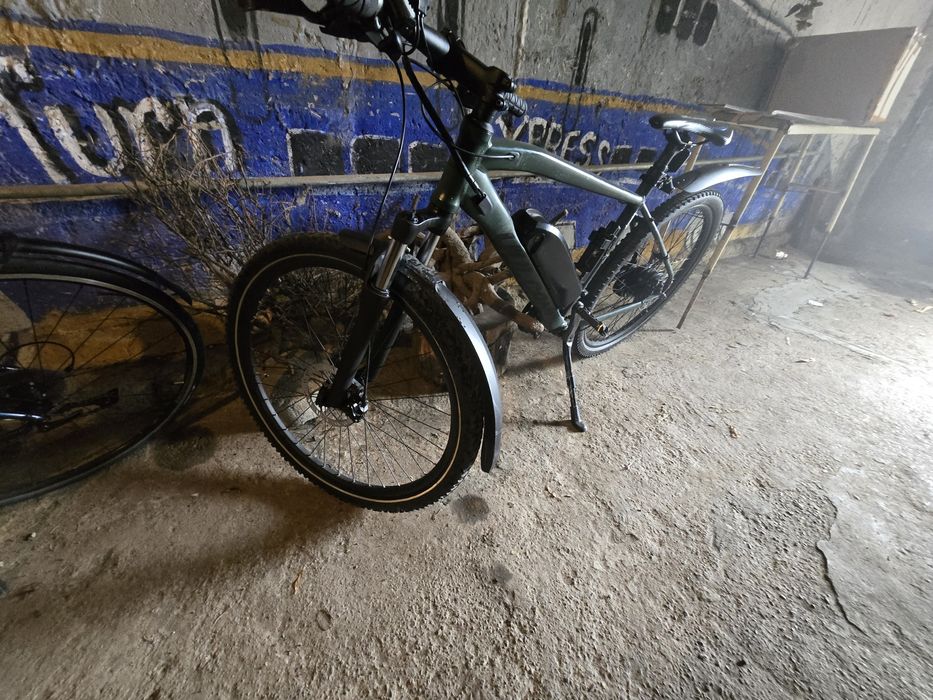 Vand bicicleta electrica si cursiera