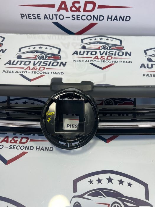Grila Frontala/Centrala/Radiator OEM Suport Acc Vw Golf 7