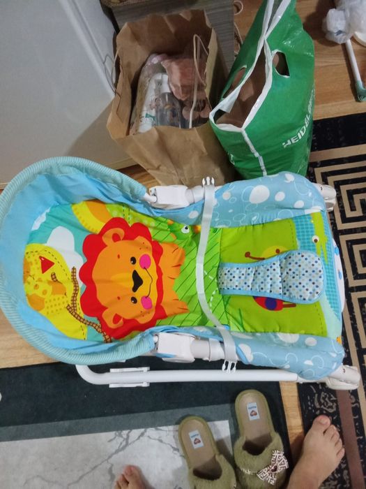 Продам качалка музыкальный