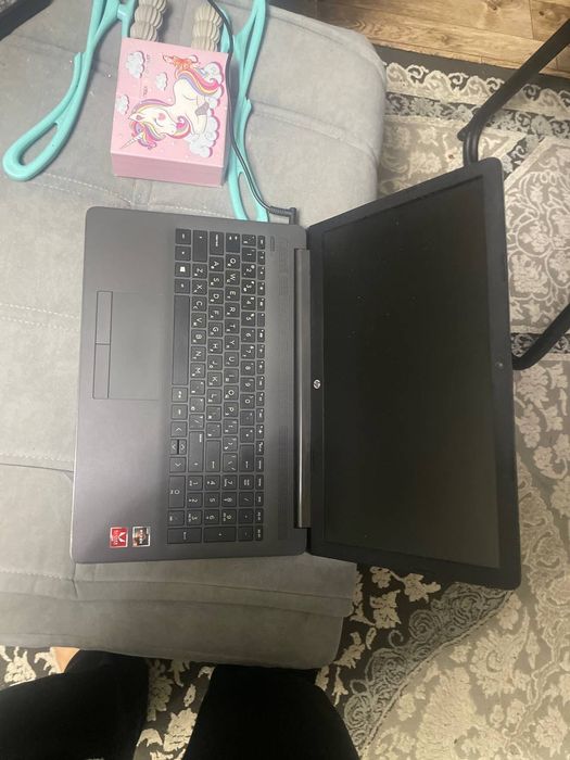 Продаю ноутбук Hp в идеальном состоянии работает отлично