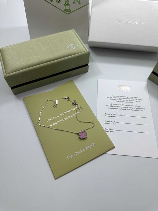 Colier Van Cleef & Arpels Aur Alb 750 Pink
