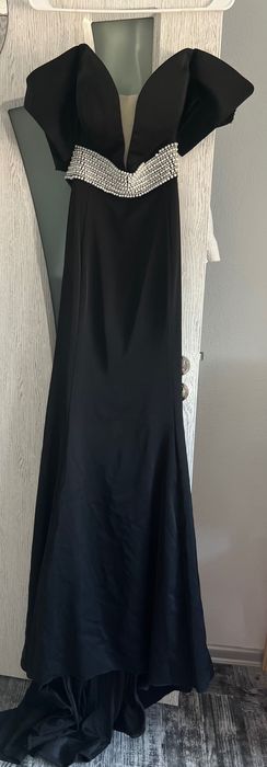 Официални рокли различни модели