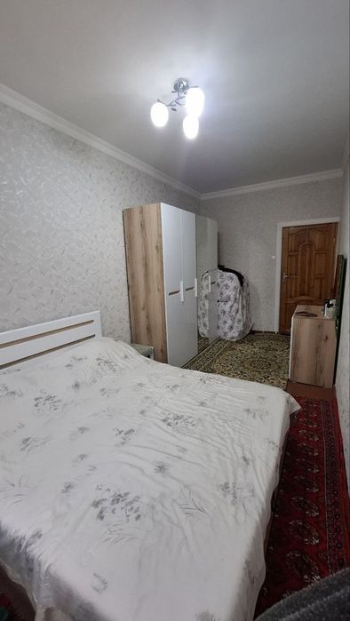 Юнусабад 8 квартал Продается квартира 3/3/4