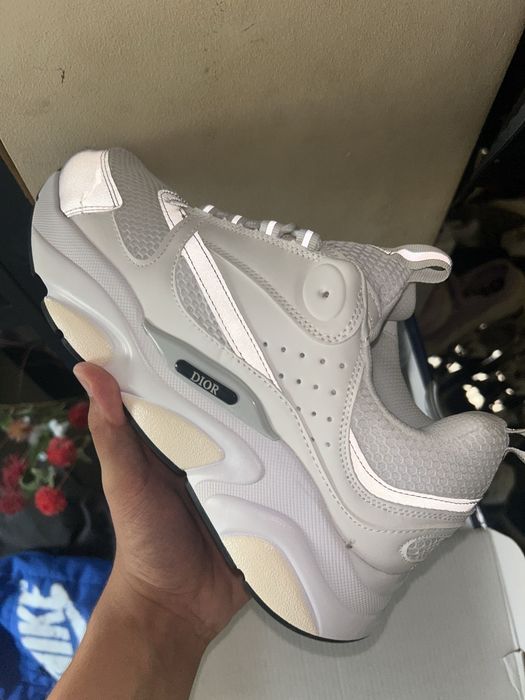 Dior b22 albi cu cutie