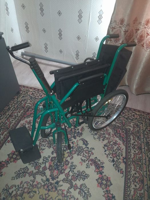 Инвалидная коляска