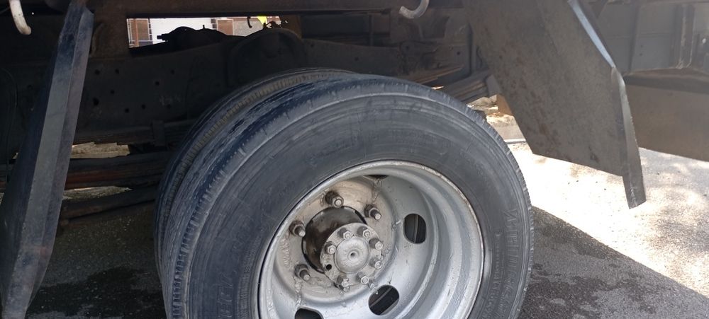 Mersedes gegant 811 364 mator xolati yaxshi metan propan