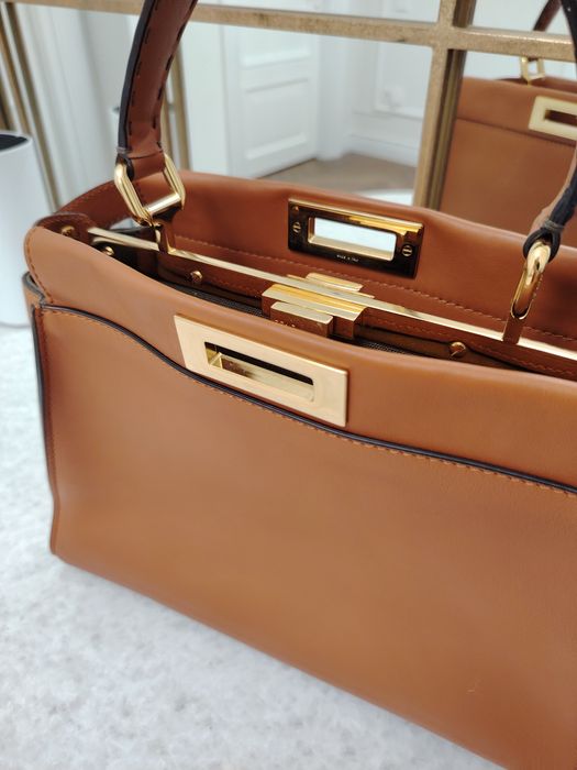 Продам сумку - " FENDI"