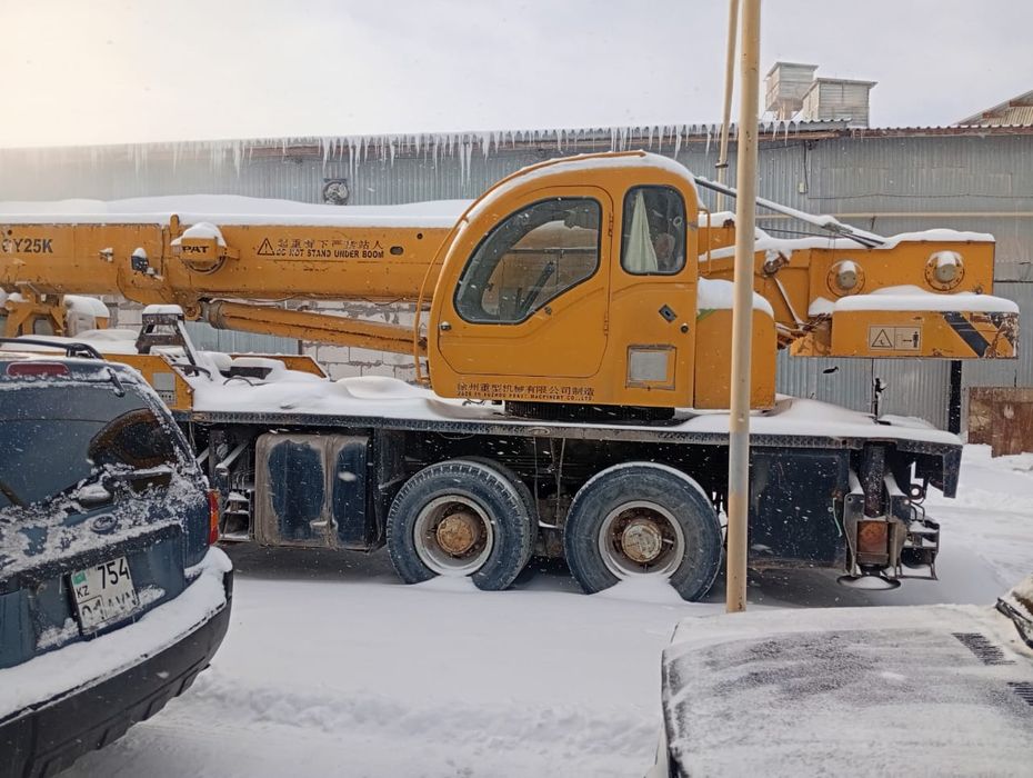 Авто кран 25 тонн