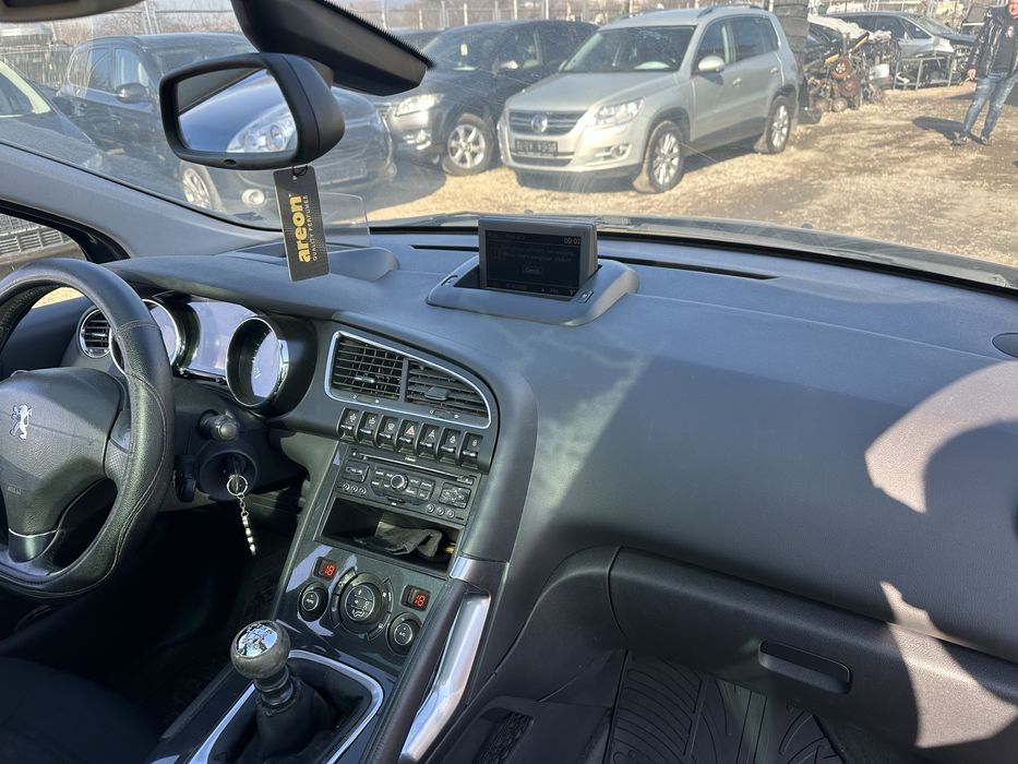 Табло със десен Airbag за Пежо 3008!