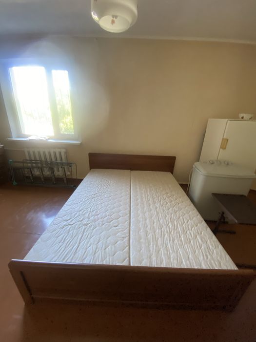 Спальный гарнитур б/у