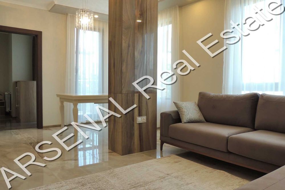 Дава се под наем Двустаен апартамент в София, Център - 70 кв.м за 850 € - Снимка #2