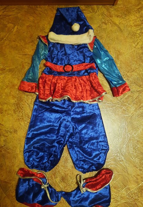 Продам новогодний костюм