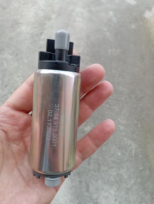 Продавам бензинова помпа MEYLE за Kia Ceed