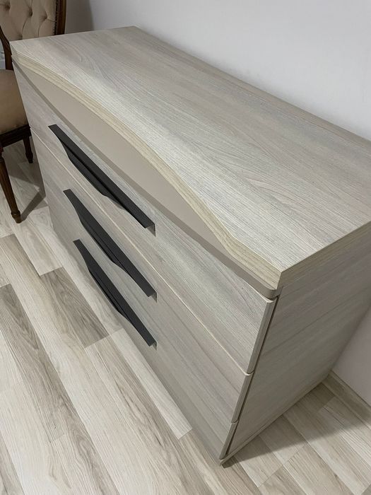 Comoda dormitor cu 3 sertare