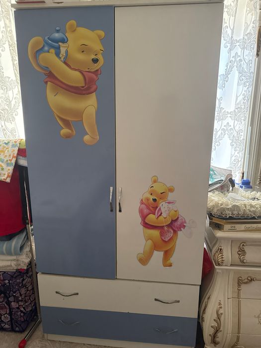 Stol stul ikkita shkaf