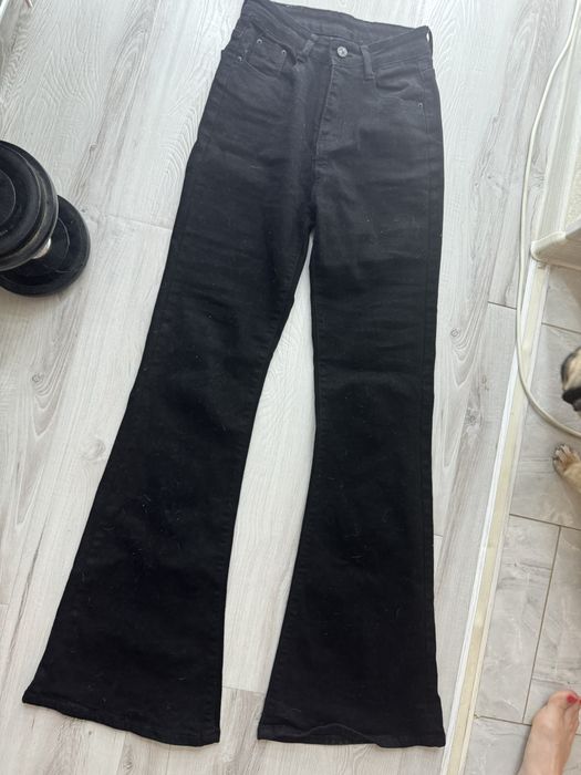 Джинсы черные женские клёшь
