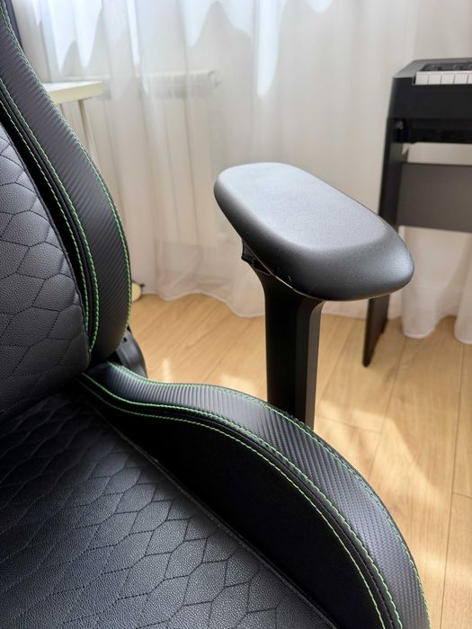 Компьютерное кресло Razer Iskur X-XL